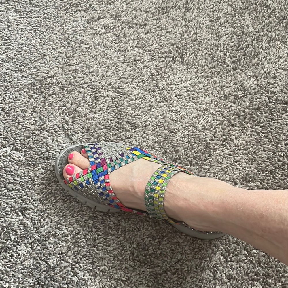 New sandal shoe very comfy